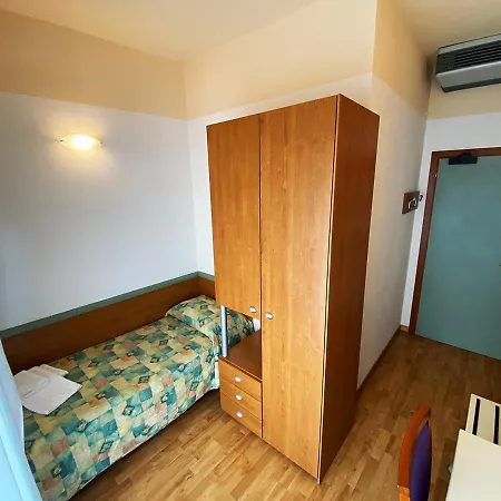 Hotel Diplomatic